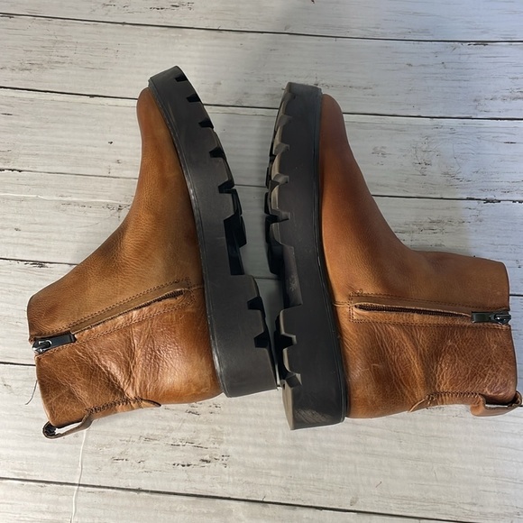 Franco Sarto Billie Lug Sole Butterscotch/Cognac Leather Ankle Platform Bootie - Picture 6 of 12